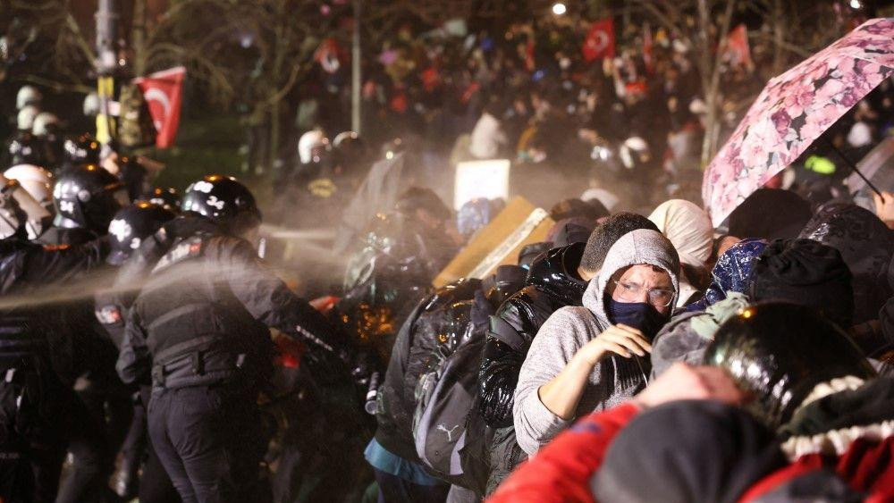 ekrem imamoglu, neredi u turskoj, protesti u turskoj, protesti u istanbulu