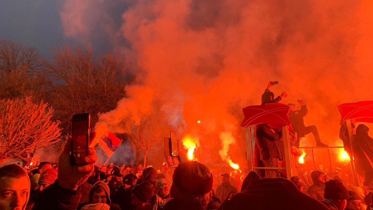 Baklje tokom skupa